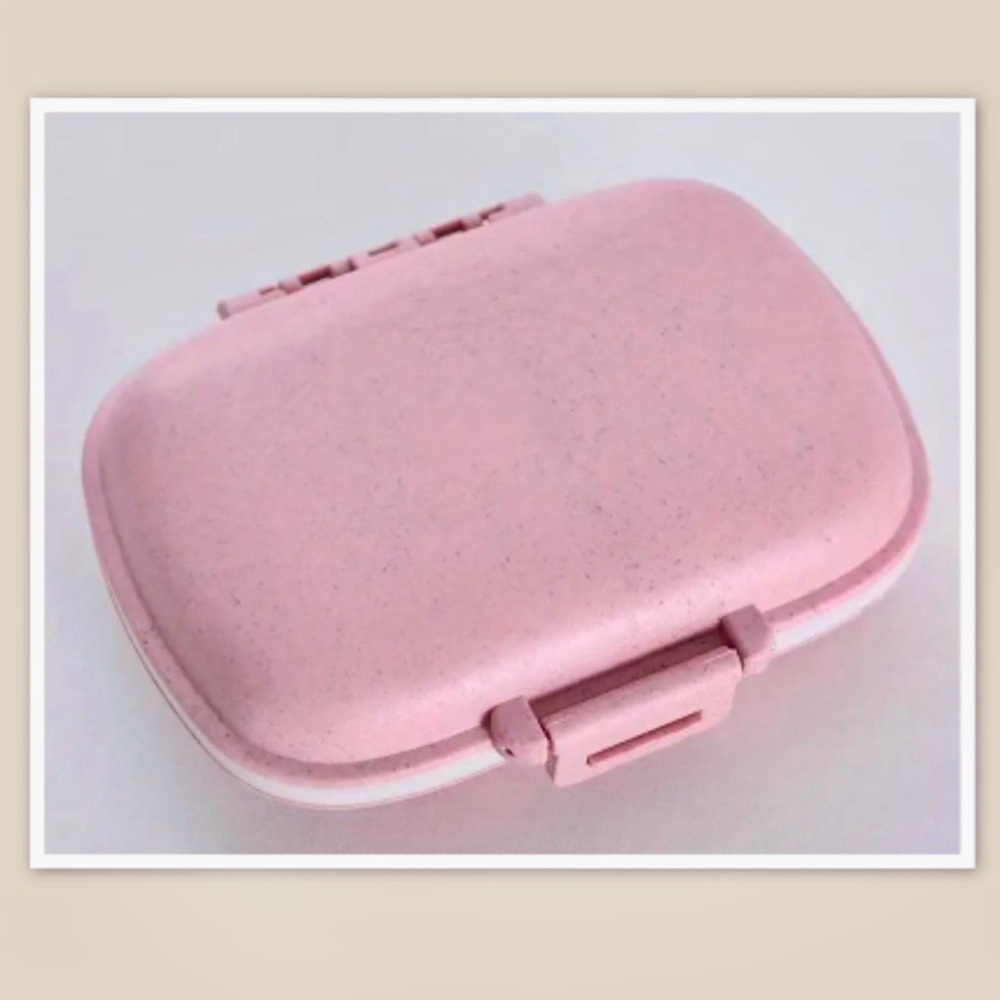 Compact 8-Compartment Pill Organizer (Pink)